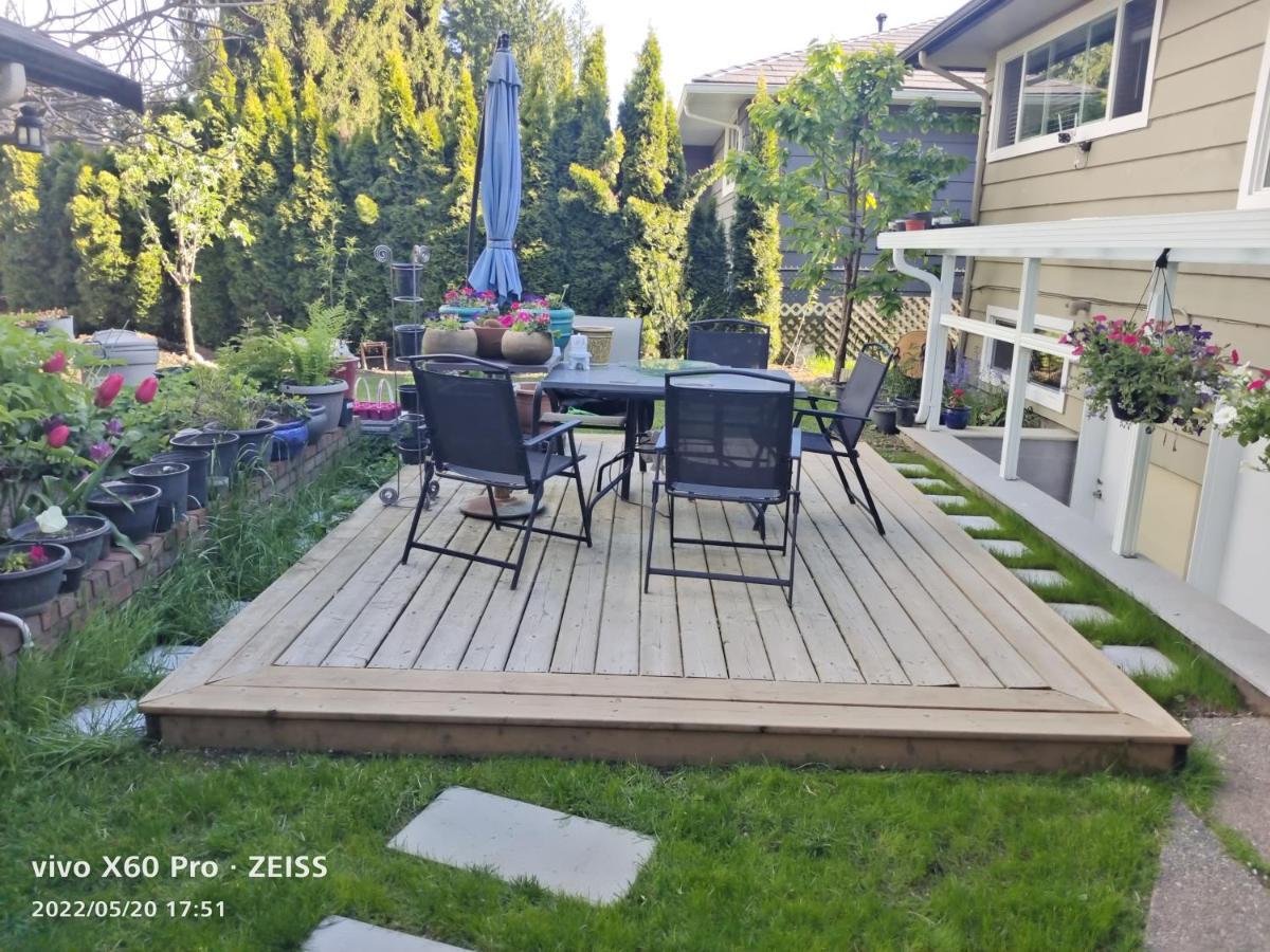 Romantic Homestay Coquitlam Exterior foto